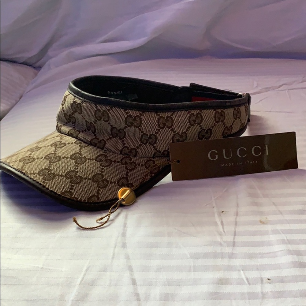Gucci visor GOOD CONDITION!!!! With OG tags